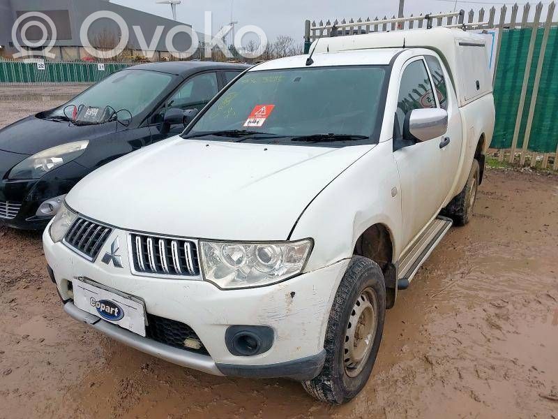 L200 L200, L300, L400 Space Gear  4D56
