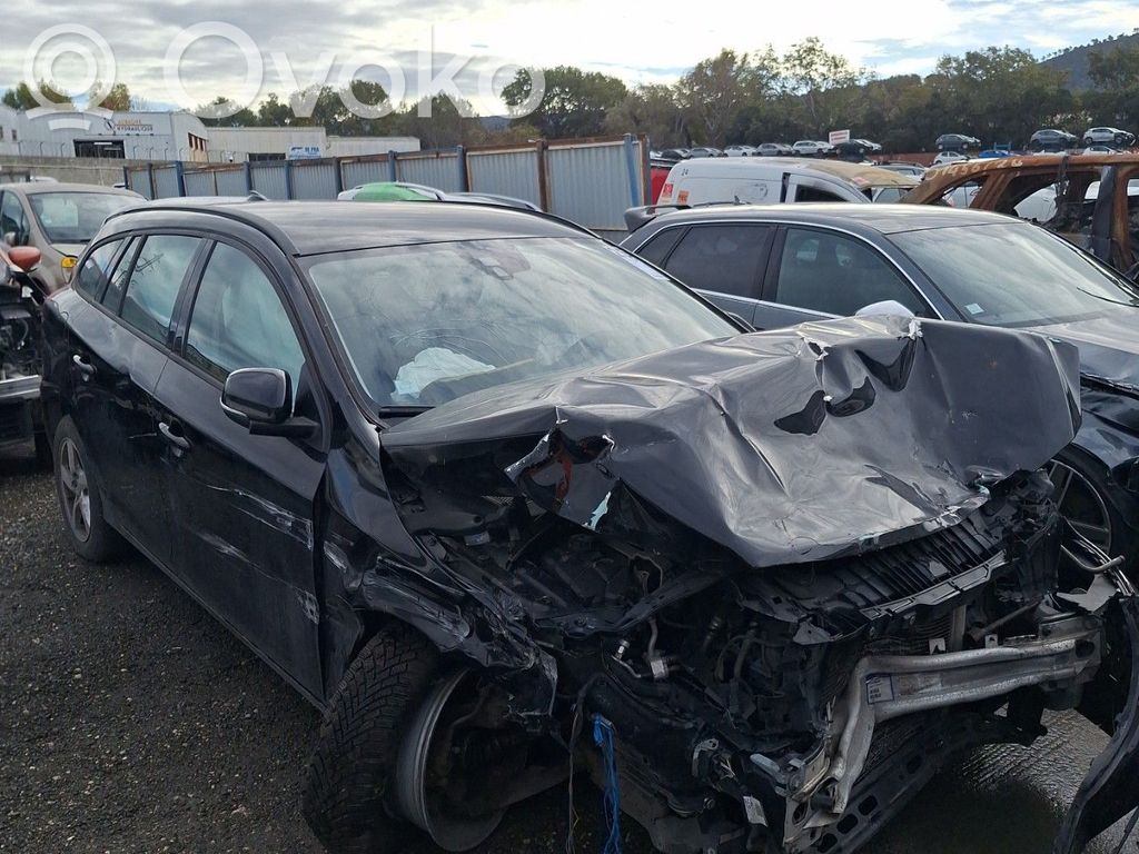 V60 V60, V60 Cross Country  36012474