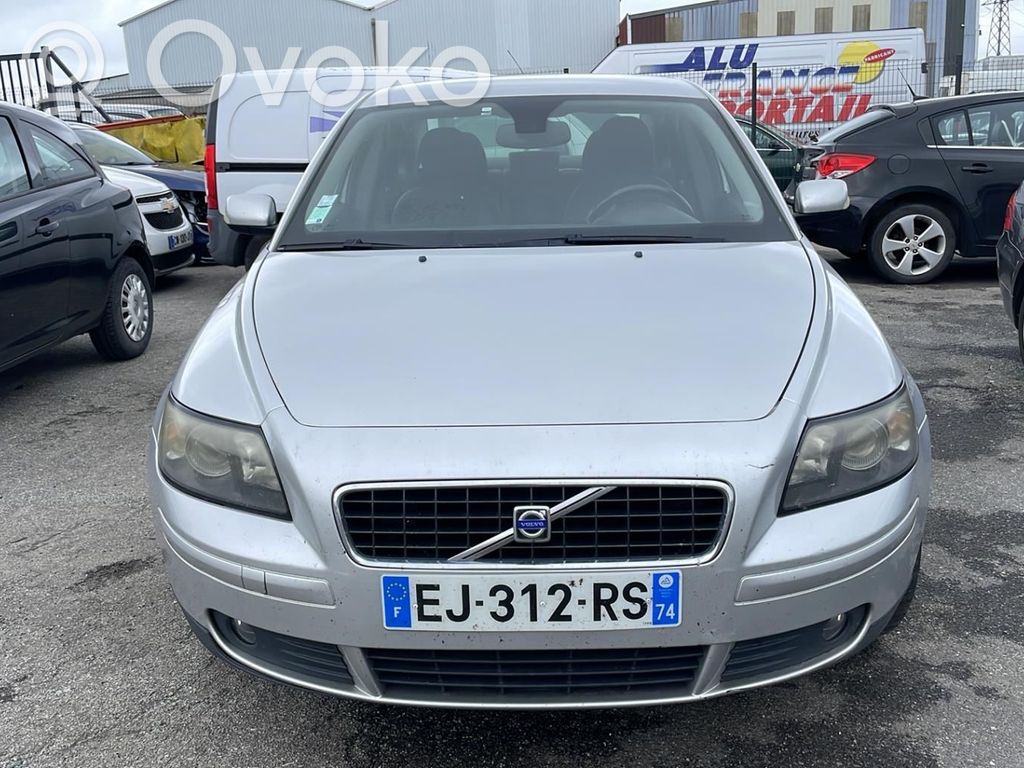 S40 S40, V40  31335233
