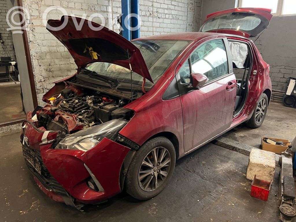 Yaris Yaris  733100D202C0