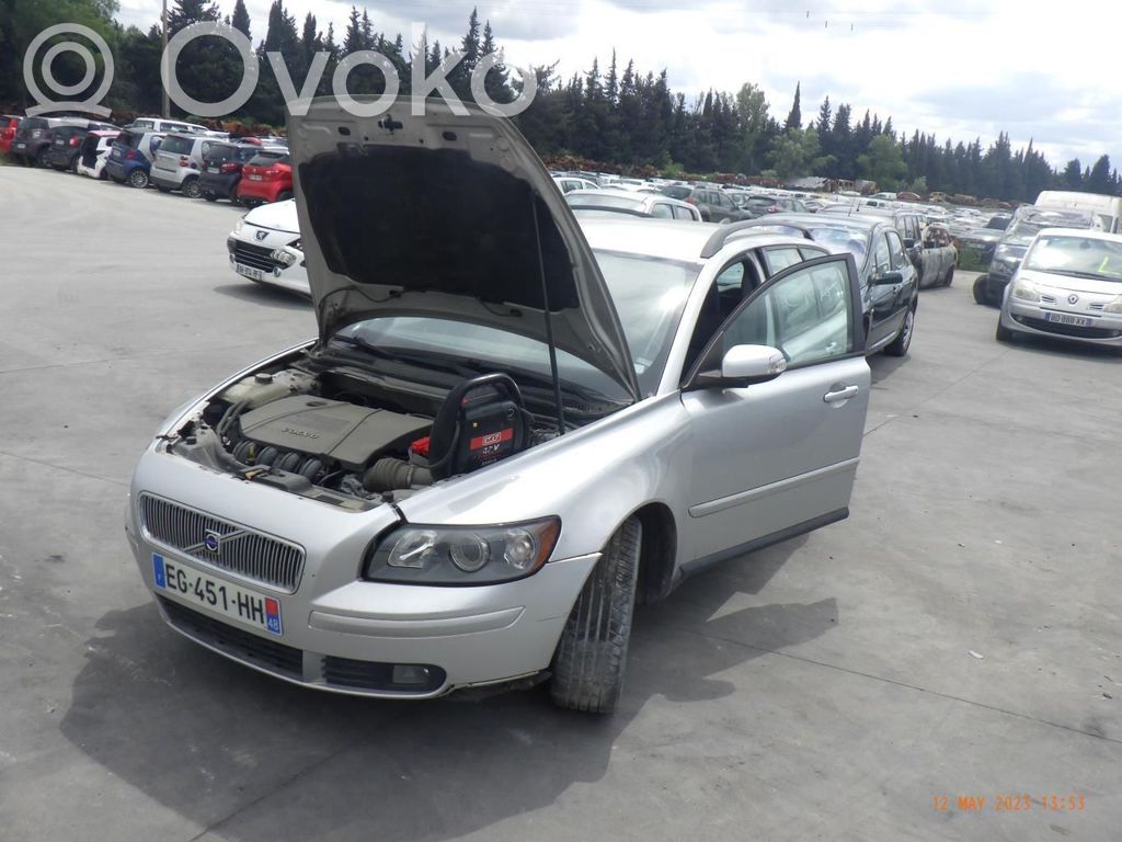 V50 V50  30632900