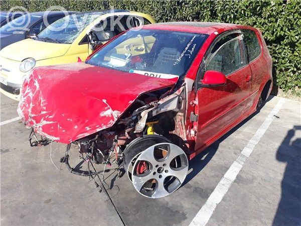 Golf V Golf  OSCURECIDO