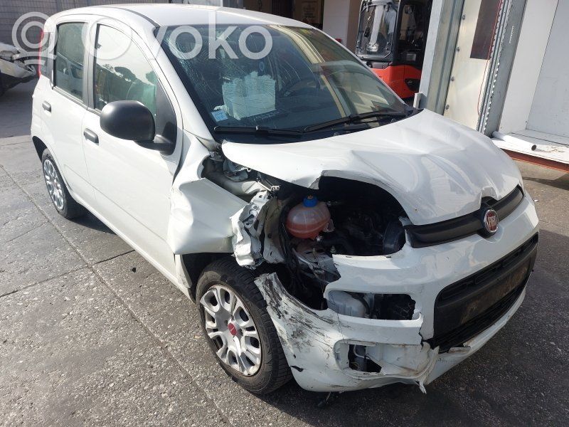 Panda III Panda  52258111