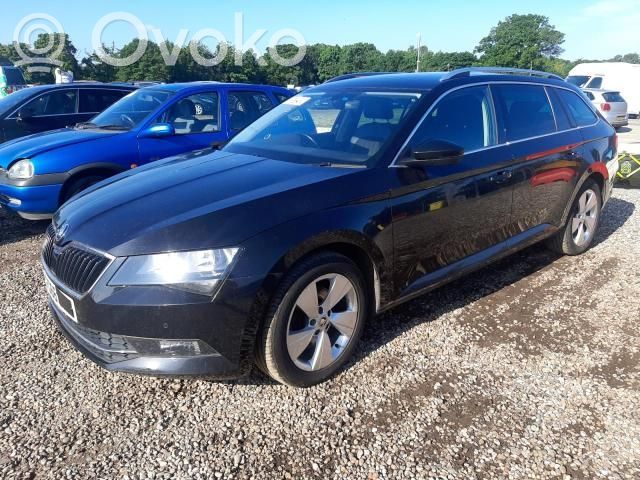 Superb B8 (3V) Superb  2M911024M