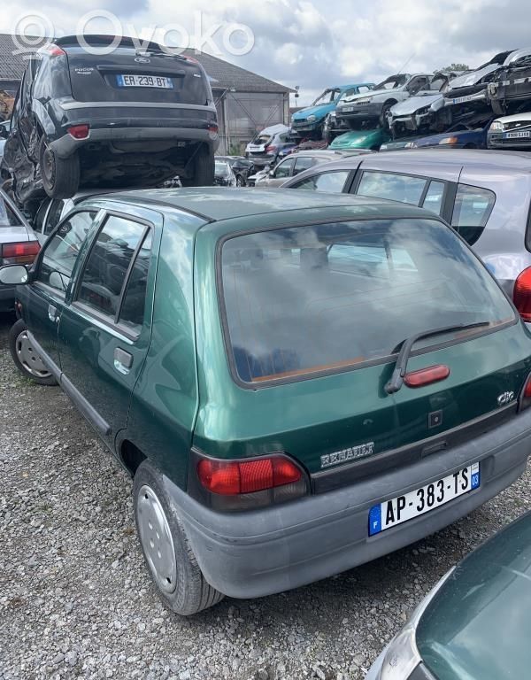 Clio I Clio  7700870822