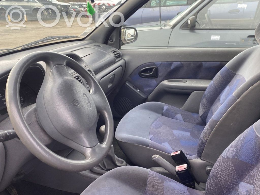 Clio II Clio  7701471478