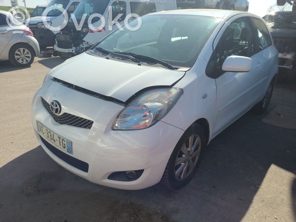 Yaris Yaris  521590D986