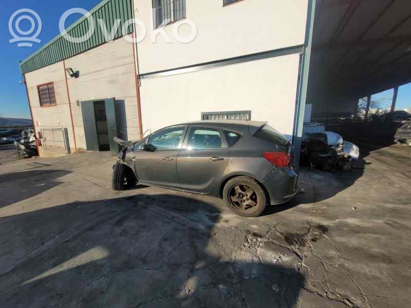 Astra J Astra  13306490