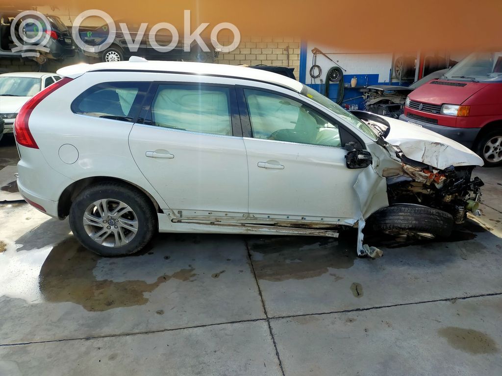 XC60 XC60  P31423348