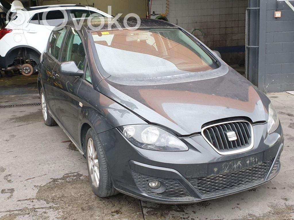 Altea Altea  5P0837885A