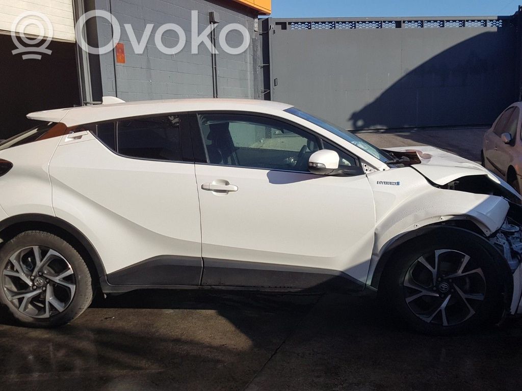 C-HR I C-HR  2016DJ1158