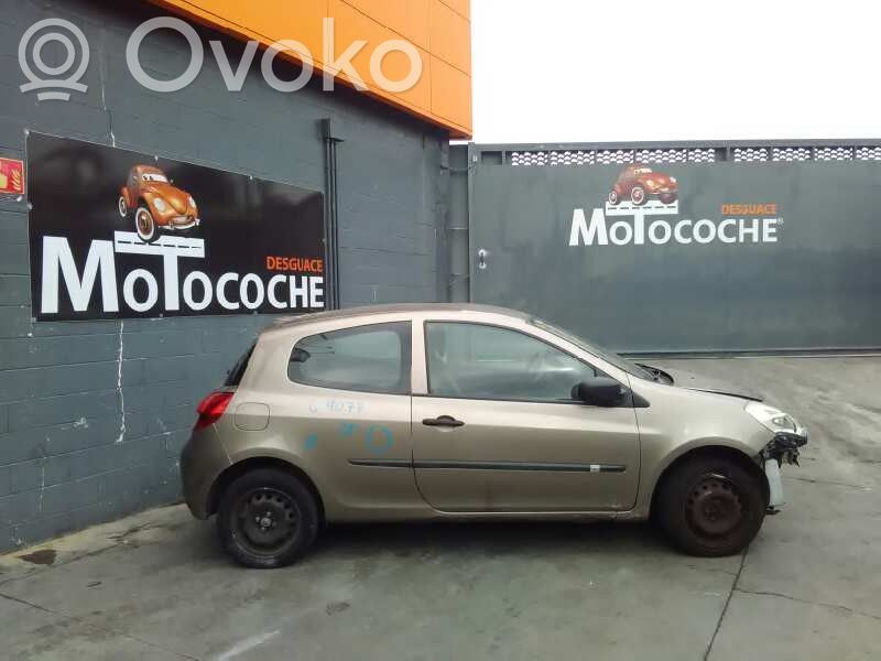 Clio III Clio  8200214896A