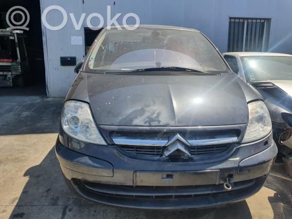 C8 C8