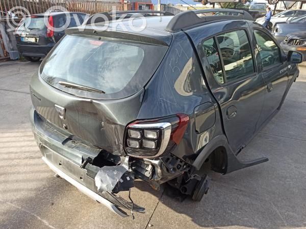 Sandero Sandero, Sandero Stepway