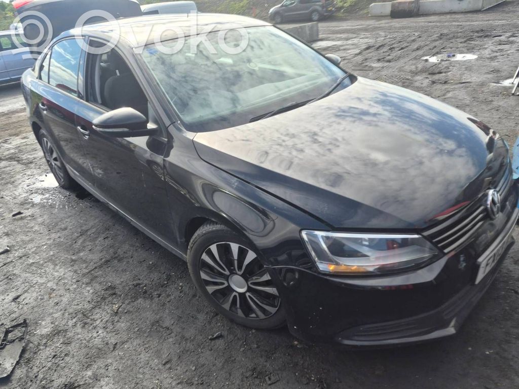 Jetta VI Jetta  5C6857706B