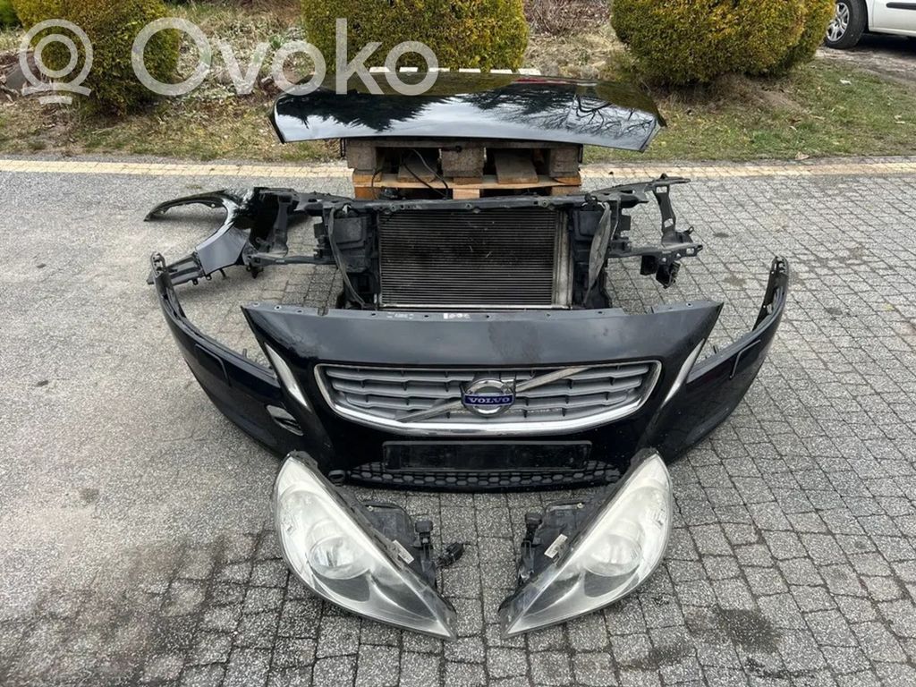 V60 V60, V60 Cross Country  31329137