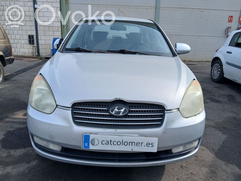 Accent Accent  692000P010