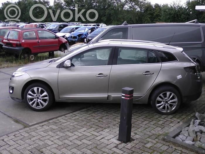 Megane III Megane  226A42455R