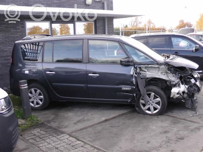Espace IV Espace  8200795452A