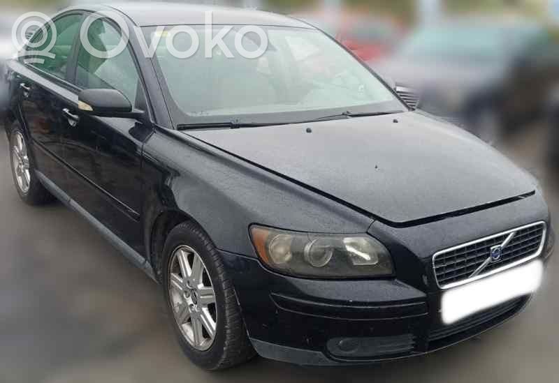 S40 S40, V40