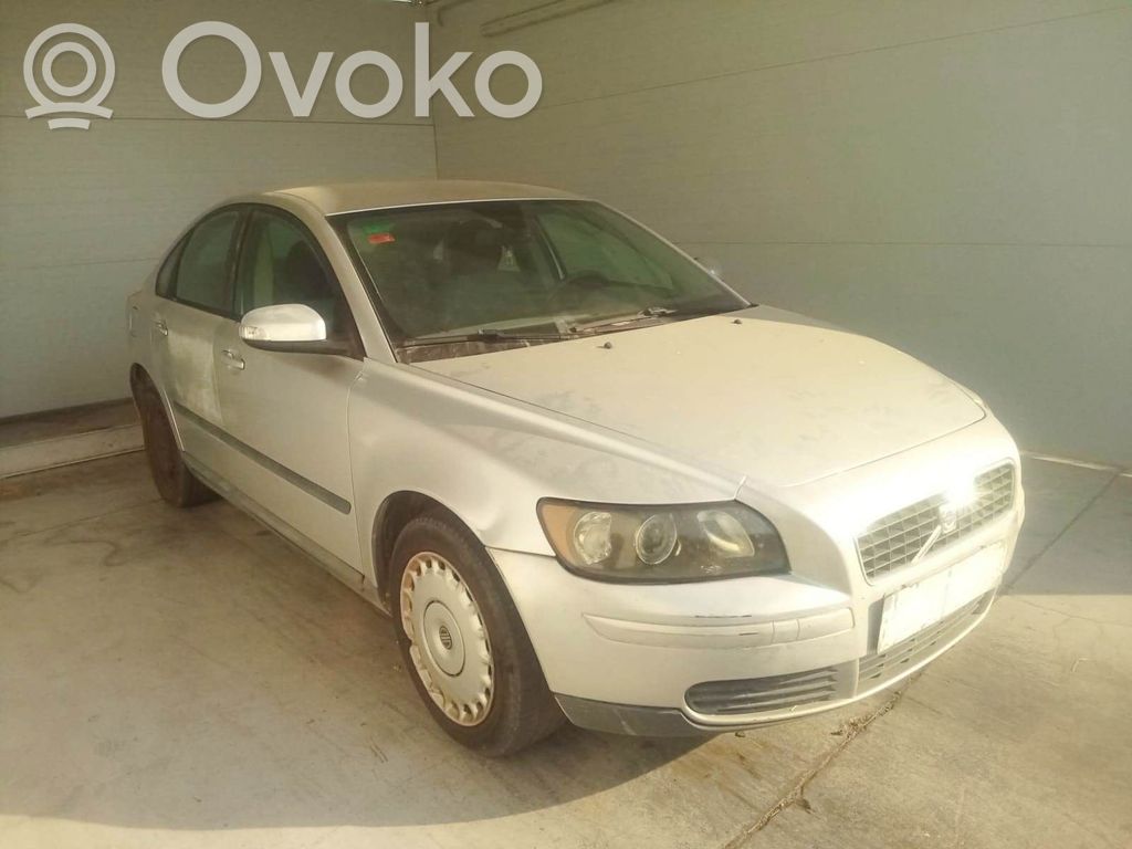 S40 S40, V40