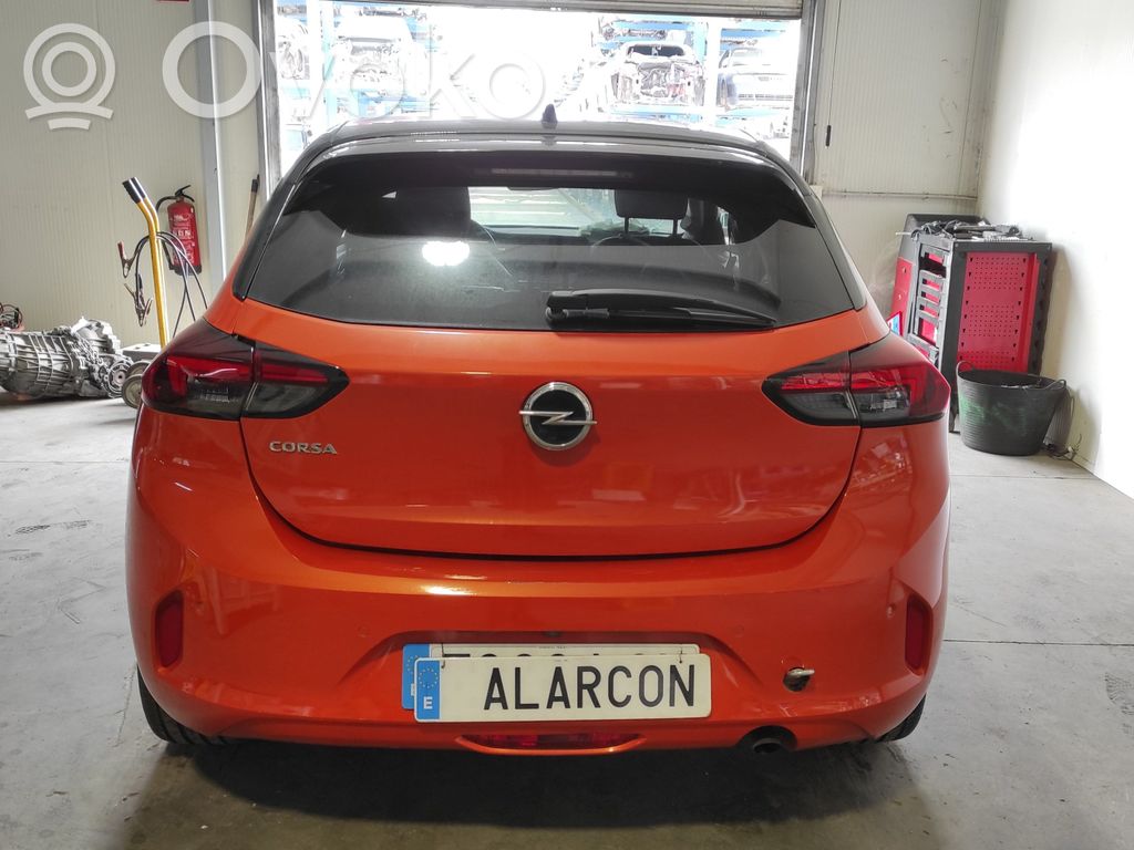 Corsa E Corsa  9834609880