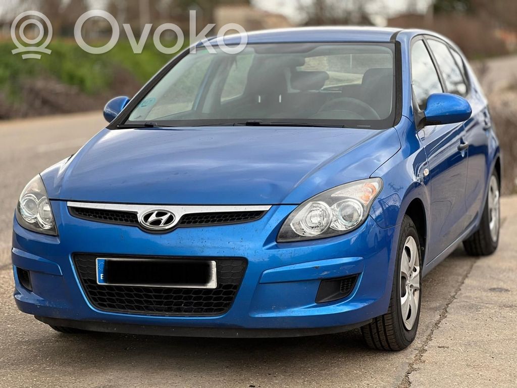 i30 i30  211352B010
