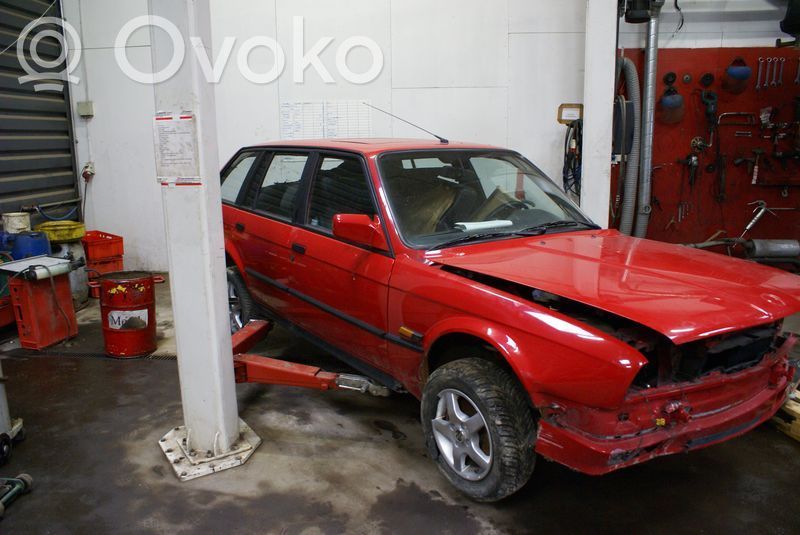 3 E30 Series 3  51261373184
