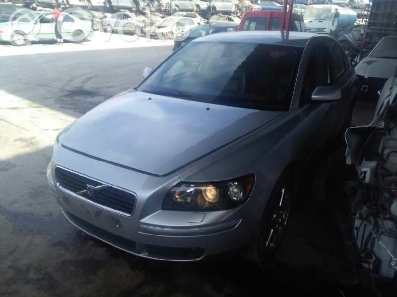 S40 S40, V40  31274907