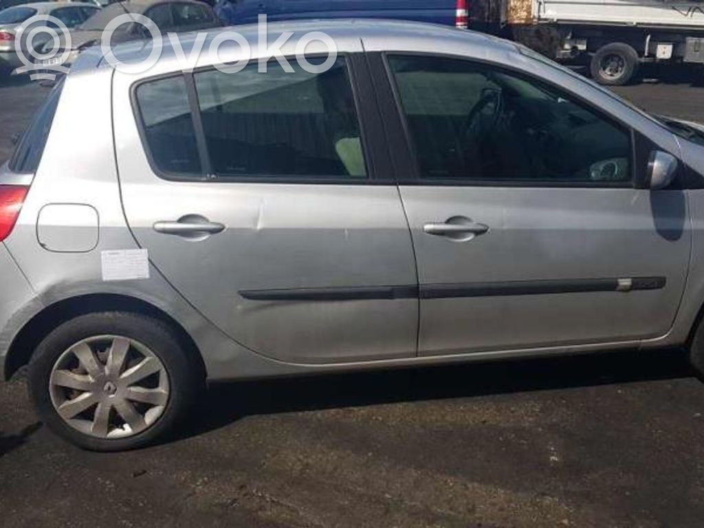 Clio III Clio  8201060310