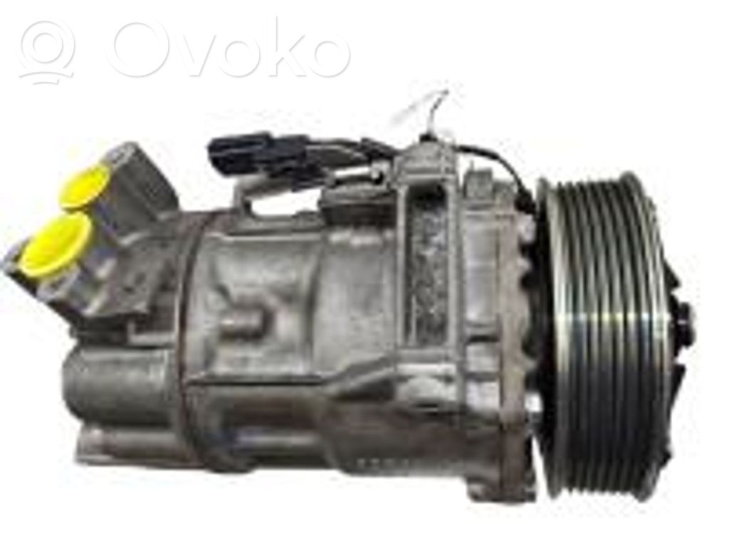 Clio V Clio  214105FA0B