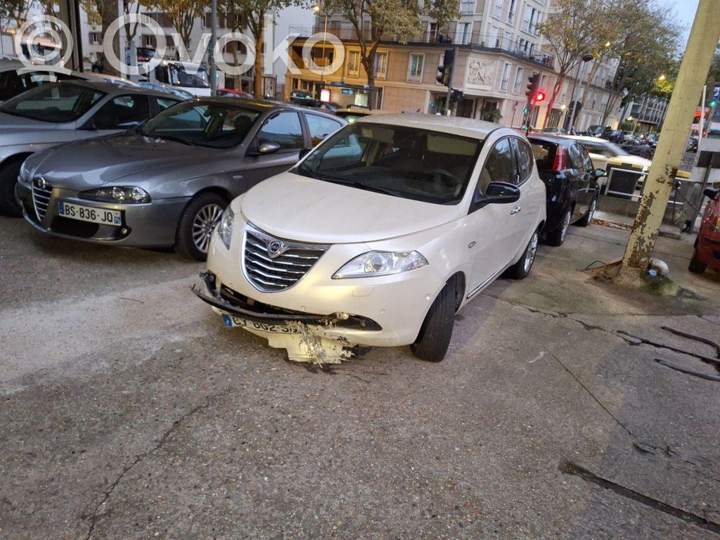 Ypsilon Ypsilon  71769070