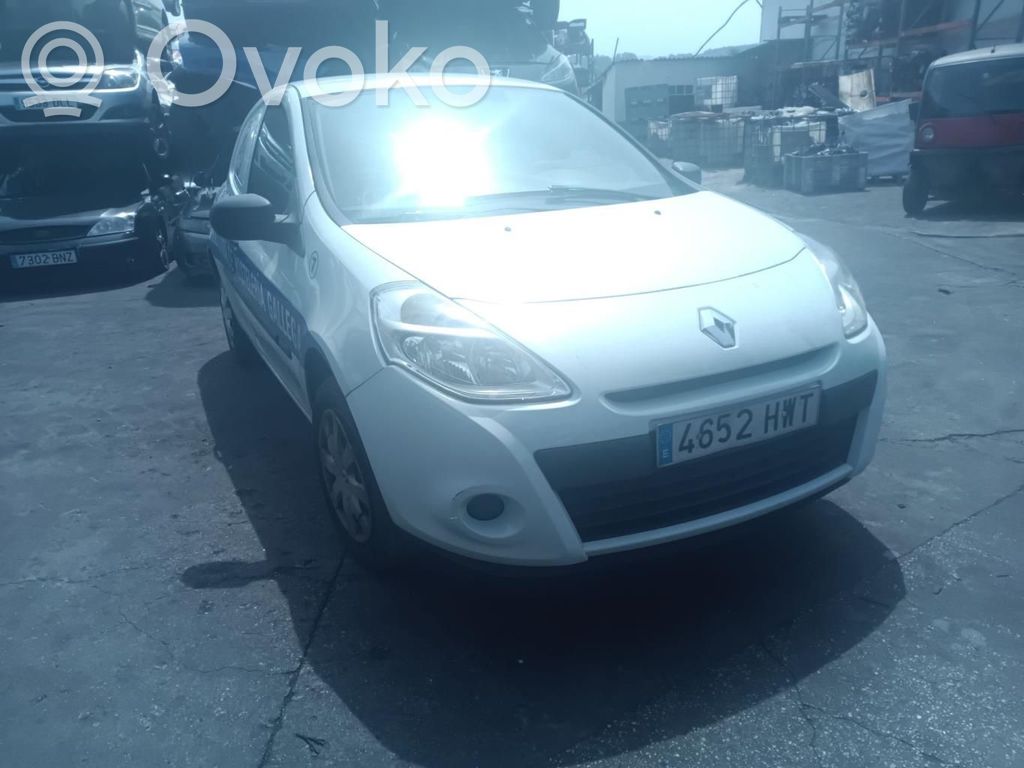 Clio III Clio  8200892495