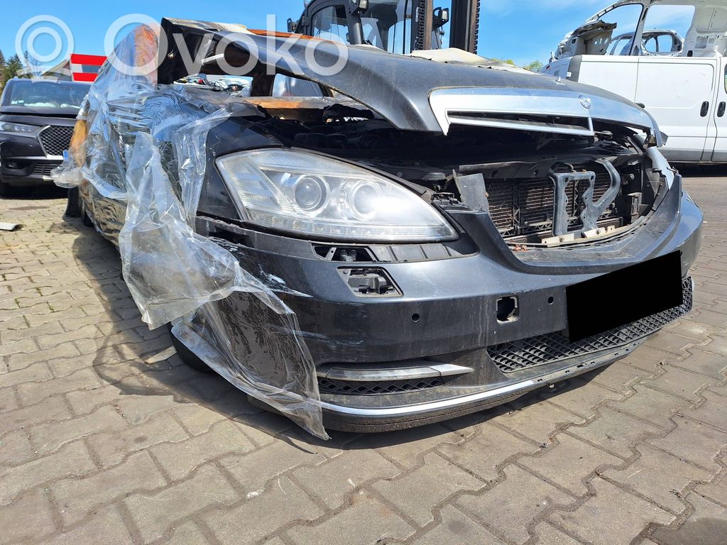 S W221 S-class, AMG (W126, W140, W220, W221, W222)  722950