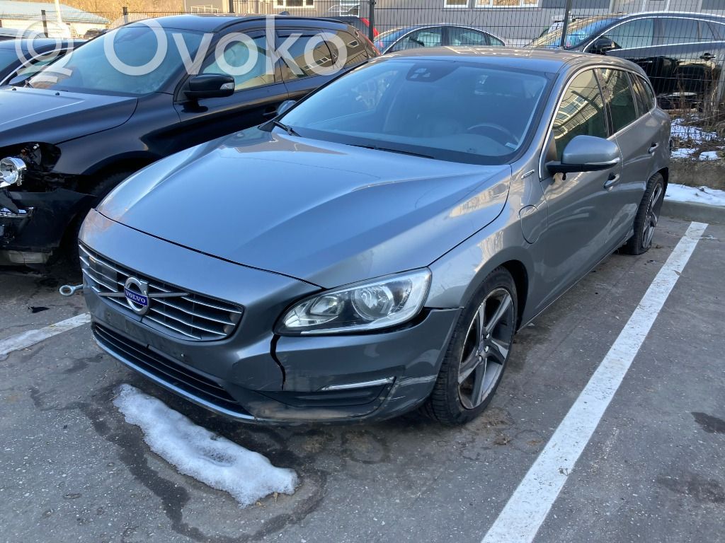 V60 V60, V60 Cross Country  31437196