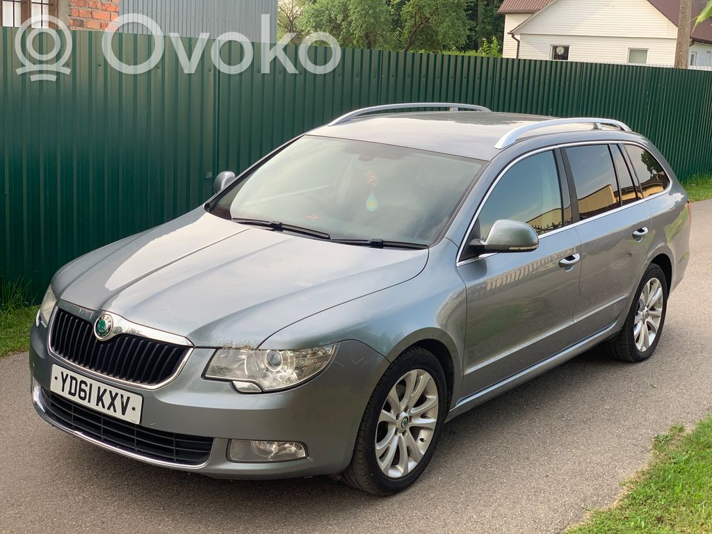 Superb B6 (3T) Superb  0281006083