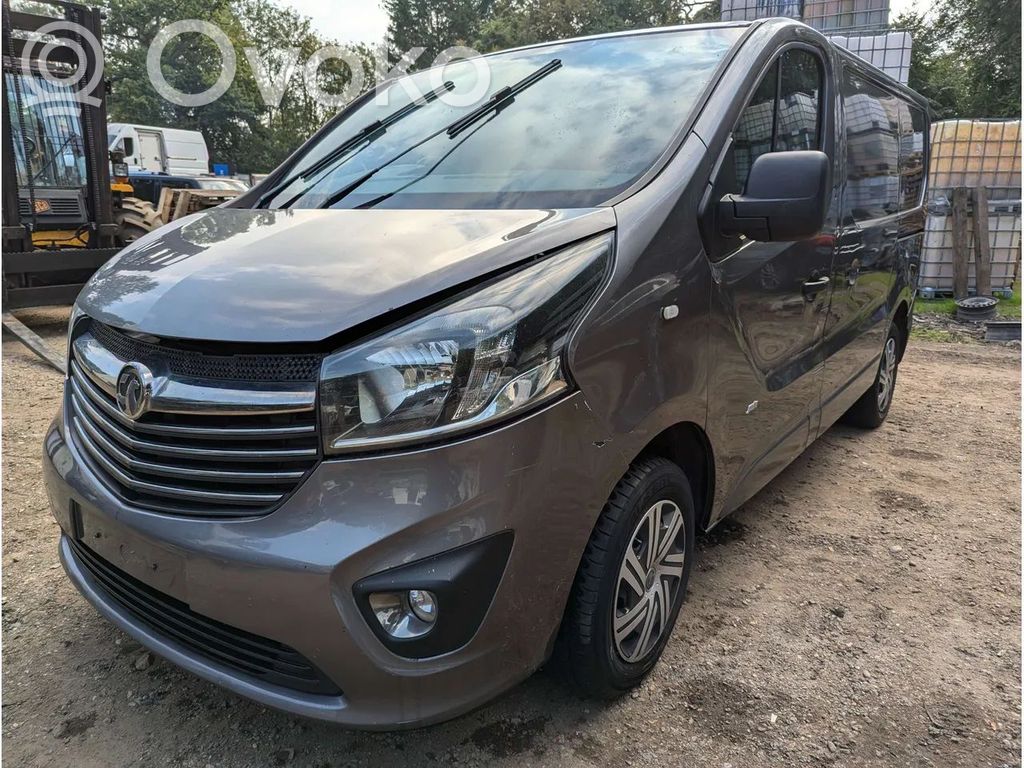 Vivaro Vivaro  E1093049A