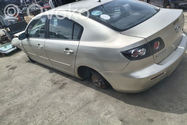 3 I 3