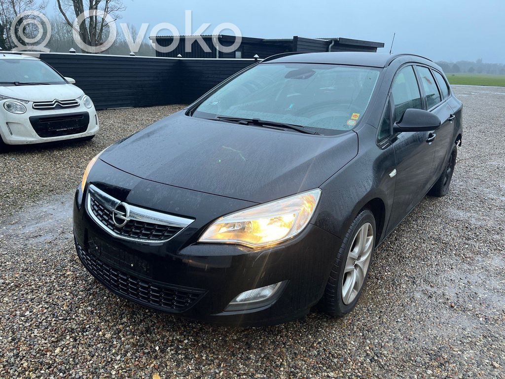 Astra J Astra  13503047