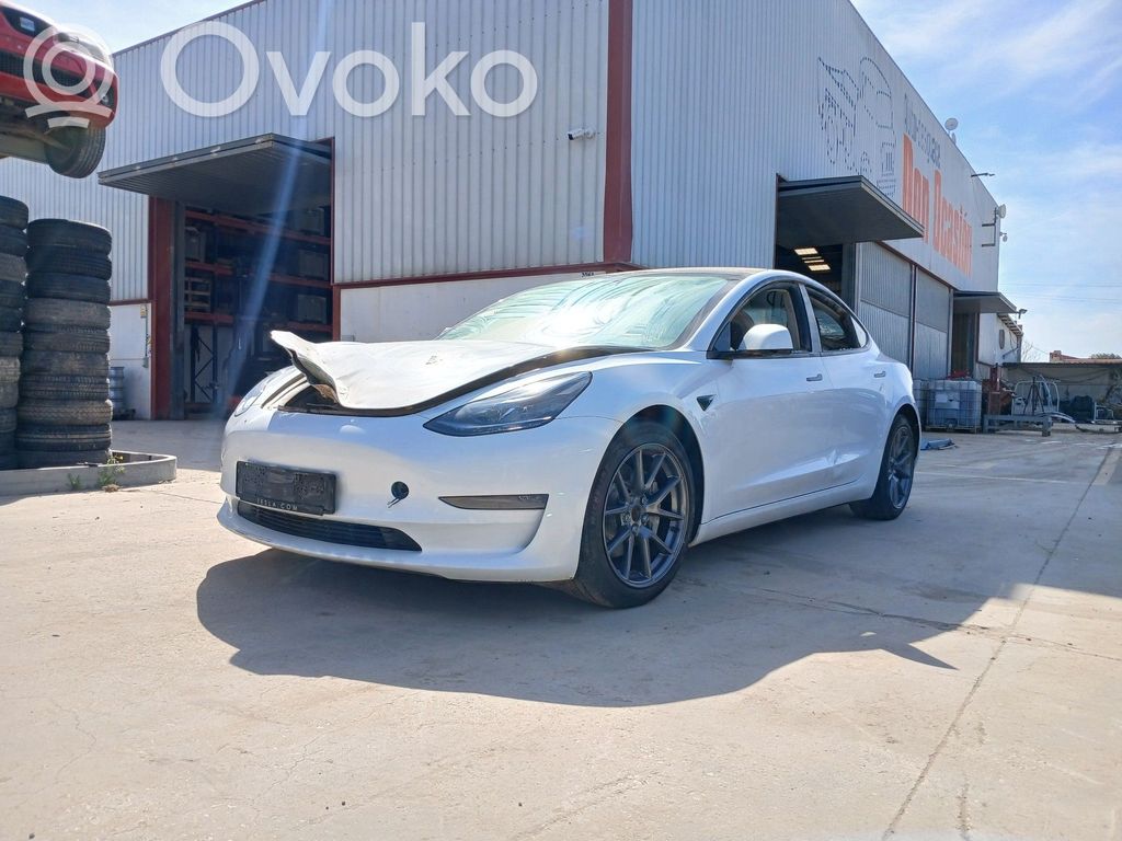 Model S Tesla Model S  155148100F