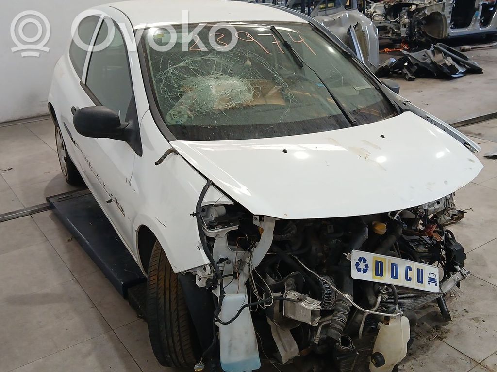 Clio III Clio  7701479250