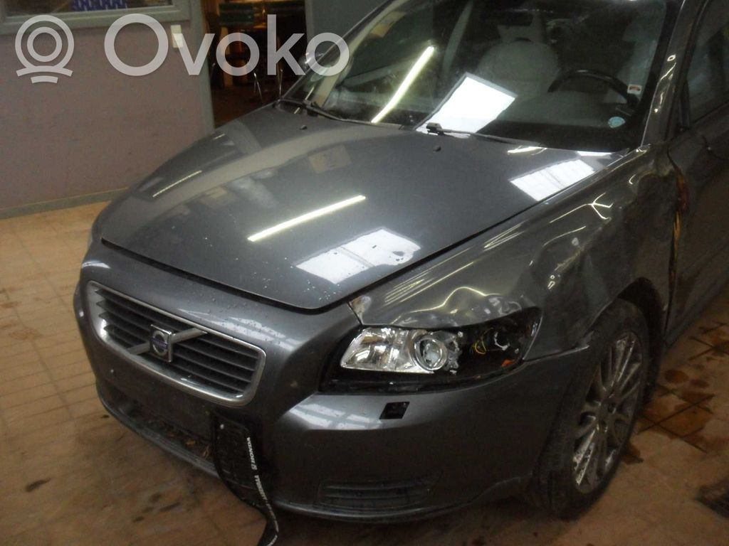 S40 S40, V40