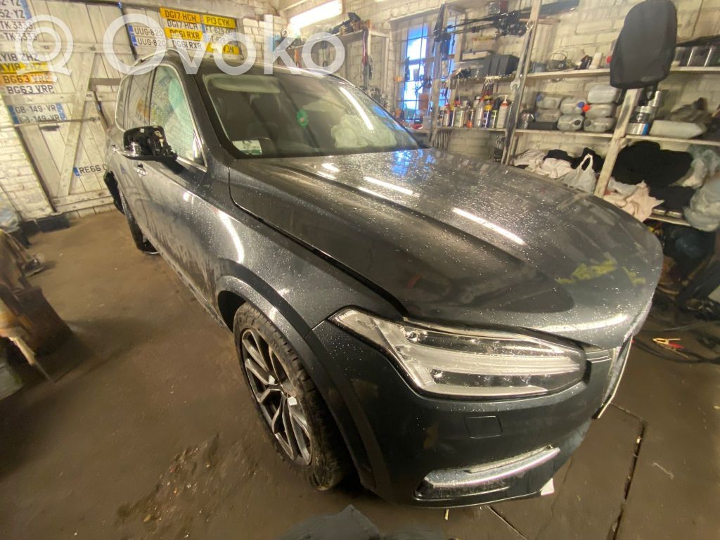 XC90 XC90  31680098