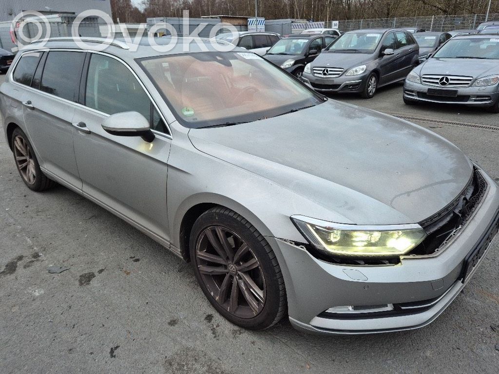 PASSAT B8 Passat  5G0867489B