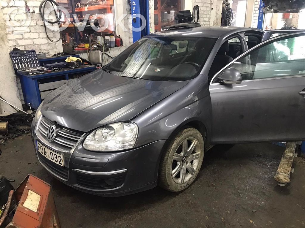 Jetta V Jetta  1K1820045