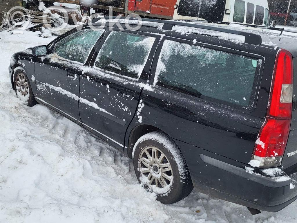 V70 S70, V70, V70 XC  8682837