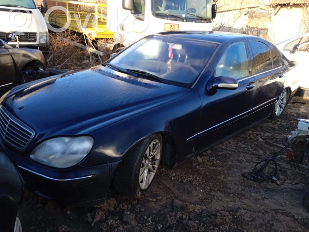 S W220 S-class, AMG (W126, W140, W220, W221, W222)  2208200826