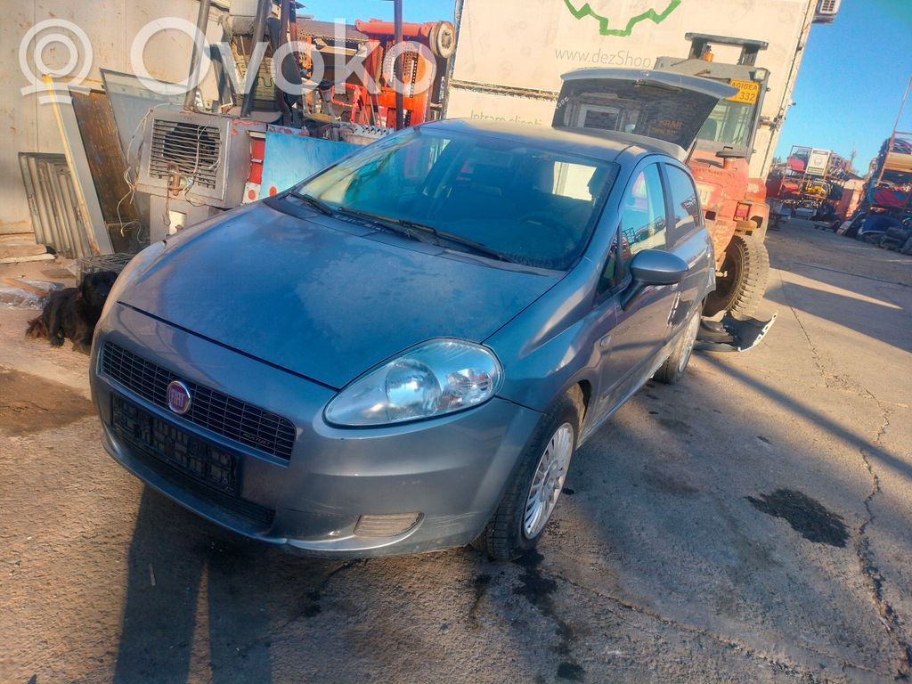 Grande Punto Grande Punto  27007A922