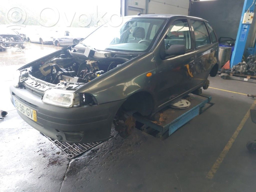 Punto (176) Punto
