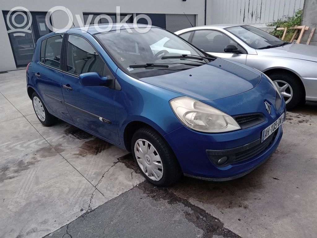 Clio III Clio  8200565645